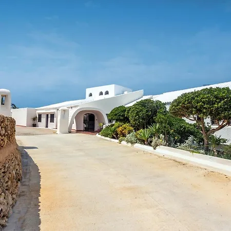 7 Cala Morell